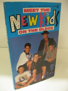 MEET THE NEW KIDS ON THE BLOCK Signet 1st Printing 1990 Near Fine - Imagen 1 de 3