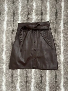 NWT Avec les Filles Brown Faux Leather Button Front Mini Skirt Size Small - Picture 1 of 3