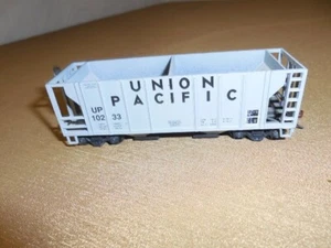 TREN ESCALA HO UNION PACIFIC UP 2 BAHÍAS GRIS TOLVA VAGÓN SIN TECHO - Imagen 1 de 6