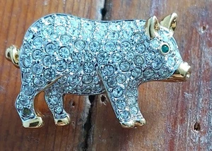 Pretty Gold Tone And Crystal Pig with green eyes/ Brooch/badge/pin - Picture 1 of 2