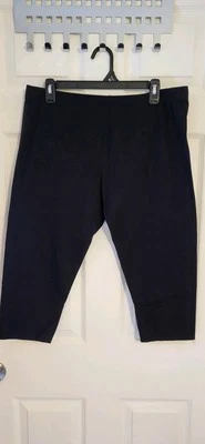 Women's No Boundaries Black Capris  Size 3x (21) - Image 1 of 4