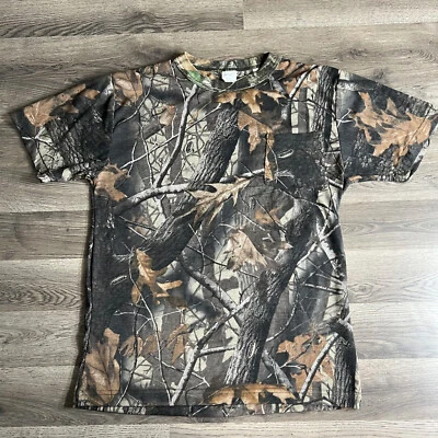 VTG Camo Pocket T Shirt Fits Medium Realtree Hardwoods 1990s Short Sleeve Hunt - Image 1 of 4