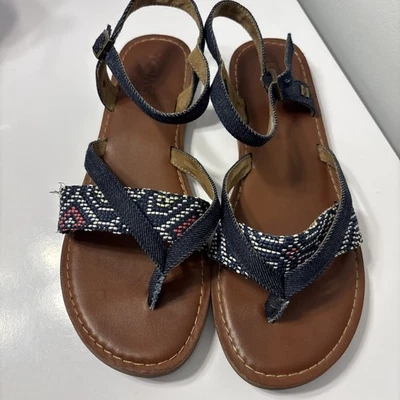 Tom’s Lexie Denim Azul Bordado Tanga Sandalia Correa Ajustable Talla 7.5 Foto 1 de 4