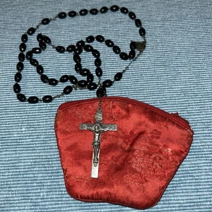 VTG Brown Beaded Rosary "I am A Catholic in Case of Accident Notify a Priest" - Picture 1 of 7