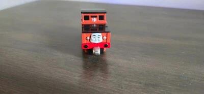 Tren de metal fundido a presión Stafford Thomas & Friends Take Along N Play Foto 1 de 4