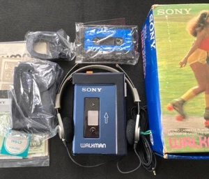 SONY Walkman TPS-L2 Cassette Player Stereo 1. Generation wunderschön Vintage - Bild 1 von 10