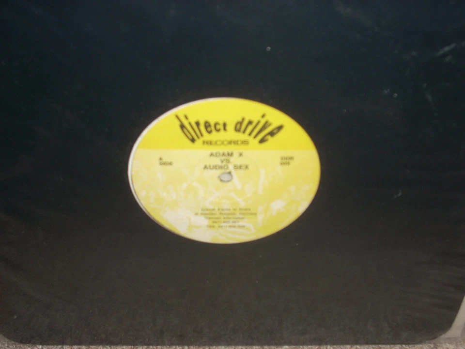 ADAM X vs AUDIO X brooklyn massive / weisbaiden attack ( electronic ) 12" single Foto 1 de 1