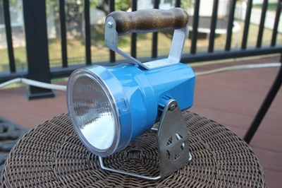 Linterna Ferroviaria Vintage STARLITE 292 Estrella Azul Faro Linterna Mango Madera Foto 1 de 4