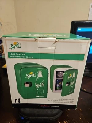 Sprite 4L Portable Cooler/Warmer for Snacks/Drinks 6 Can Storage Capacity w/box. - Image 1 of 4