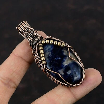 Colgante de mujer artesanal envuelto en alambre Art Deco piedras preciosas de sodalita ovaladas joyería cobre Foto 1 de 4