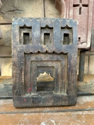 Antiguo marco de pared de madera tallado a mano hermoso soporte arco Jhraokha Foto 1 de 4
