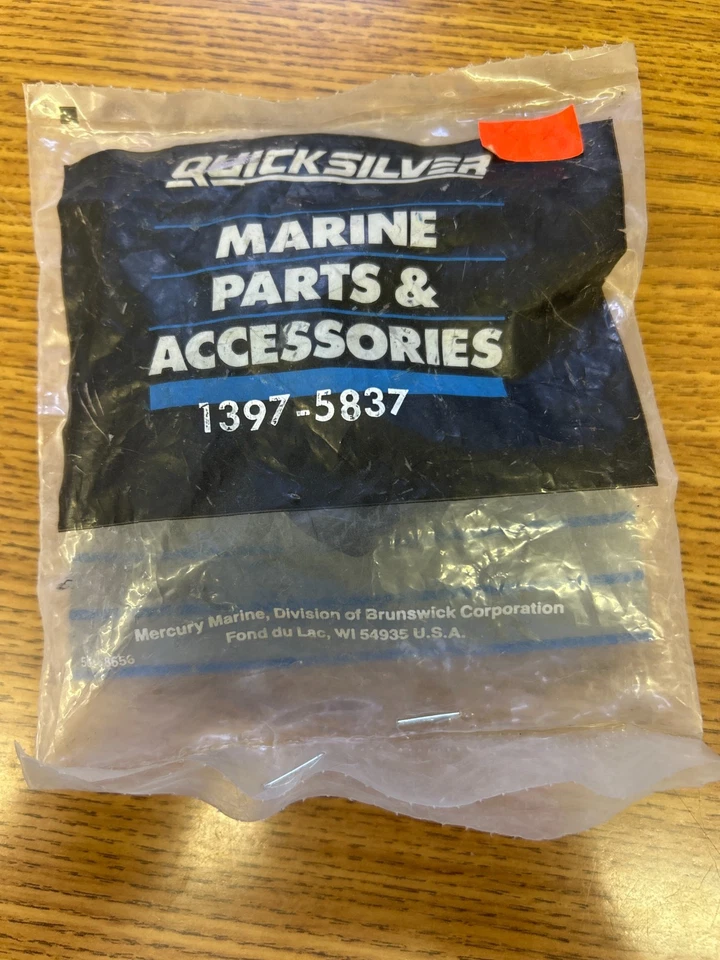 B151 Nuevo OEM MERCURY QUICKSILVER FLOAT PN 1397-5837 Foto 1 de 1