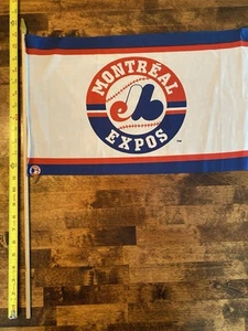 Vintage MLB Montreal Expos Retro Logo Flagge 18,5”x24,5” - Bild 1 von 4
