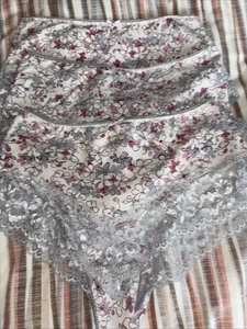 Ladies Knickers X3 Pairs Size 10 - Picture 1 of 3