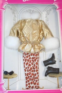 Barbie Fashion Avenue 1995 Skijacke Fellbesatz Leopard Hose Stiefel Sonnenbrille NEU - Bild 1 von 4