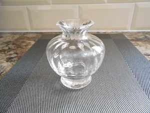 Dartington Glass Clear Ripple Bud Vase 11cm high - Picture 1 of 4