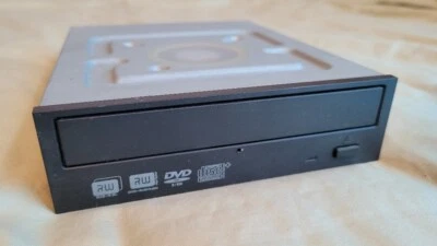 Plextor PX-740A DVD/CD ROM Rewriteable IDE Drive - Image 1 of 3