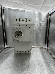 Klöckner Moeller NZM 3 / Xdv / Interruptor Principal Typ: Pn 3-400 Muy Buen - Picture 1 of 9