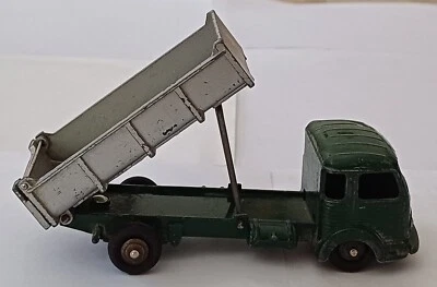 Dinky Simca Cargo 33B + rimorchio 33. Very good conditions. - Immagine 1 di 4