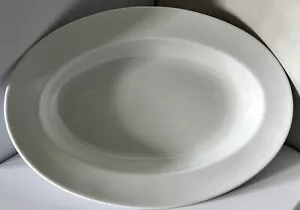 Basic White JCPenney Serving Bowl 17” x 11-3/4” x 2-3/4”Excellent Used Condition - Picture 1 of 6