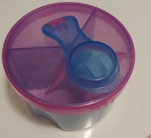 Munchin Baby Snack Container - Picture 1 of 2
