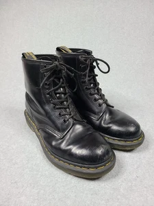 Dr Doc Martens 11822 Black Leather Combat Boots AirWair Sz M8 W9 Unisex Grunge - Picture 1 of 14