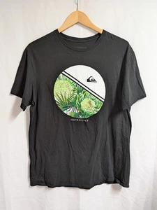Camiseta Quicksilver Negra XL 100 % Algodón Manga Corta Playa Surf Hoja de Palma Usada en Excelente Condición - Imagen 1 de 6