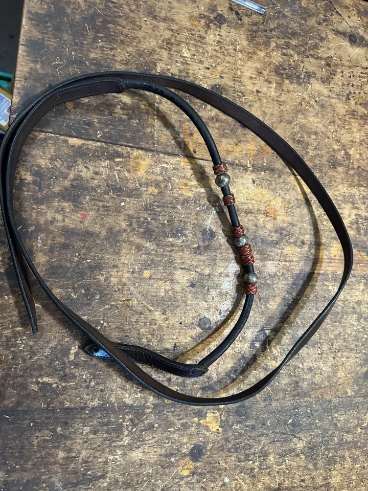 Riendas occidentales marrón con cuentas redondas de colores y bolas redondas de plata Foto 1 de 4