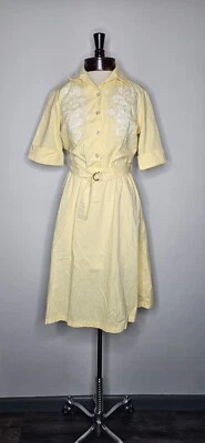 Vestido floral vintage amarillo claro Village Fair con cinturón a juego talla mediana Foto 1 de 4