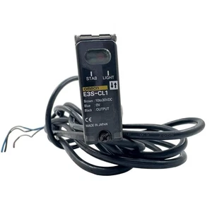 Omron Proximity Sensor 200mm 10/30Vdc 2m E3S-CL1 - Picture 1 of 7