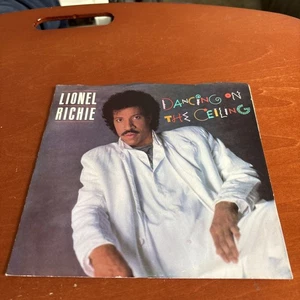 LIONEL RICHIE DANCING ON THE CEILING LOVE WILL FIND A WAY MOTOWN VINYL 45 52-33 - Foto 1 di 6