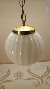 Lámpara globo blanca colgante Art Deco vintage SWAG LIGHT FIXTURE - Imagen 1 de 5