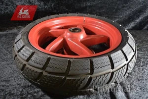 Aprilia SR50 R Felge Vorne 130/60 13 Reifen Schlachtfest Komplettrad Zustand ok - Bild 1 von 5