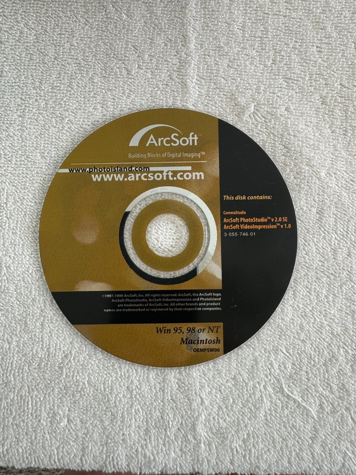 Arcsoft Photo Studio Suite CD V2.0 SE & VideoImpression V1.0 - Image 1 of 1