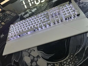 ROCCAT Vulcan 122 - Aimo - Bild 1 von 3
