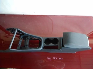 TUNNEL CENTRALE CON BRACCIOLO AUDI Q3 2015 - Foto 1 di 1