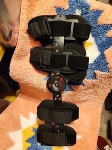 Hinged Knee Brace Adjustable Post Op Knee Brace Knee Immobilizer Knee - Picture 1 of 3
