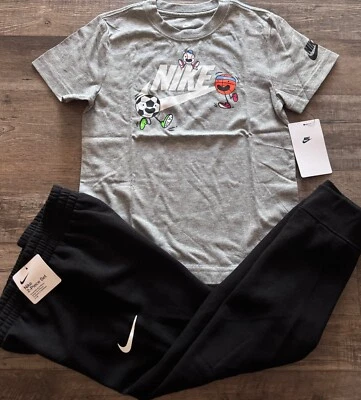 Nuevo con etiquetas Nike Niños 7 Negro/Gris/Blanco DEPORTES Jogger Pantalones de Sudadera Conjunto Talla 7 Foto 1 de 3