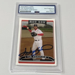 Signed Tim Wakefield 2006 Topps Boston Red Sox Baseball Card Boston Red Sox PSA - Picture 1 of 3