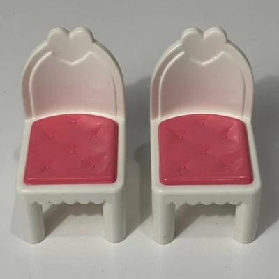 Conjunto de duas cadeiras de jantar vintage para casa de bonecas Playskool rosa e branco - Imagem 1 de 4