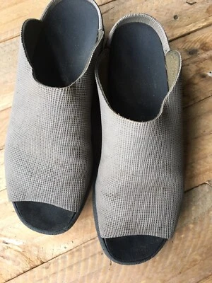 Sandalias Zuecos Tatami Birkenstock Beige Estampado Textura Sin Cordones con Talla 38 EE. UU. 8 Foto 1 de 4