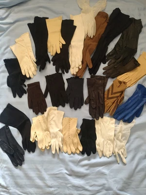 Lote 26 Guantes Damas Vintage - Varias Longitudes y Tallas - Estilos Formales e Informales Foto 1 de 4