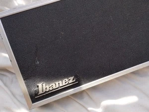 VINTAGE RARO Ibanez custodia pedaliera effetti chitarra 9V basso tastiera RACK GEAR - Foto 1 di 10