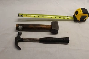 2 VINTAGE MARKED JAPAN SQUARE & CLAW HAMMER UNIQUE WOODWORKING ANTIQUE TOOL OLD - Picture 1 of 8