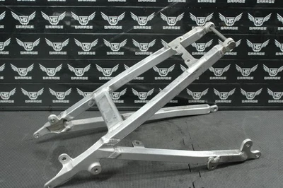 Subchasis trasero Suzuki 16-18 RMZ250 2018 OEM 41200-49H30 Foto 1 de 4