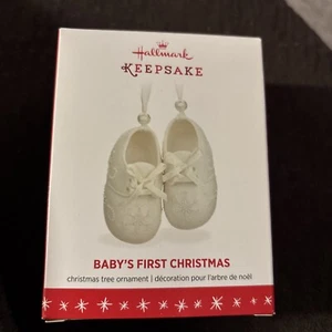 Hallmark Keepsake 2016 Baby's First Christmas Tree Ornament - Picture 1 of 1