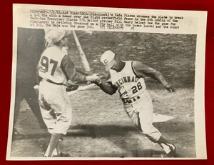 VADA PINSON 1961 Cincinnati Reds UPI Zeitung Draht Presse Home Run Foto SanFran - Bild 1 von 7