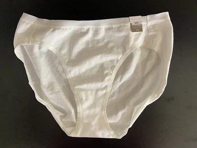 Ambrielle Women's Hi-Leg Brief Panties Size M/6 Color White 1 Pair NWT - Image 1 of 4