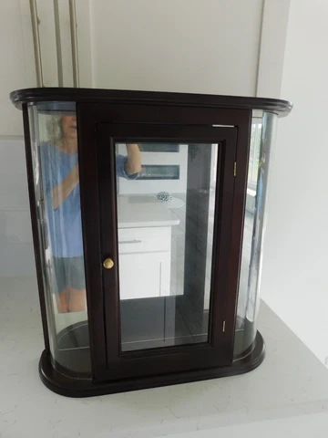21" Vintage Convex/Bubble/Curved Glass/Mirror Wood Display Wall/Standing Cabinet Cover