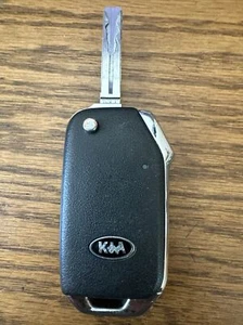 2021 - 2022 KIA SPORTAGE FLIP KEY REMOTE FOB FCC: TQ8-RKE-4F42 95430-D9410 GOOD! - Picture 1 of 14